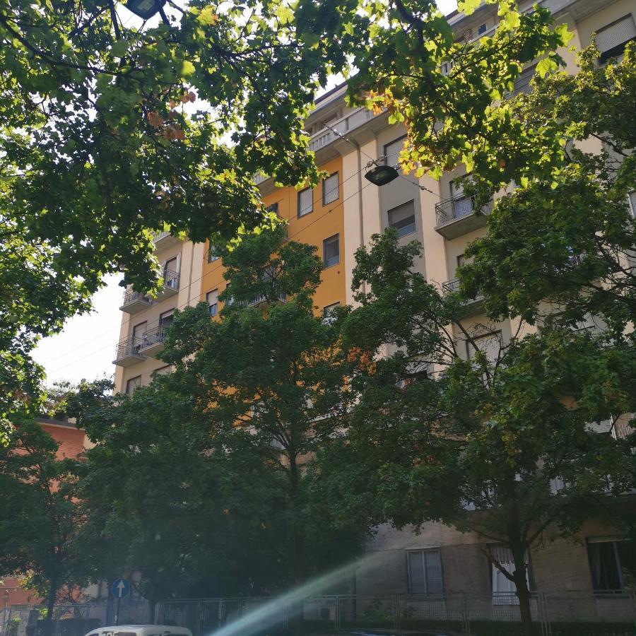 White Ribbon Hotel Milan Bagian luar foto