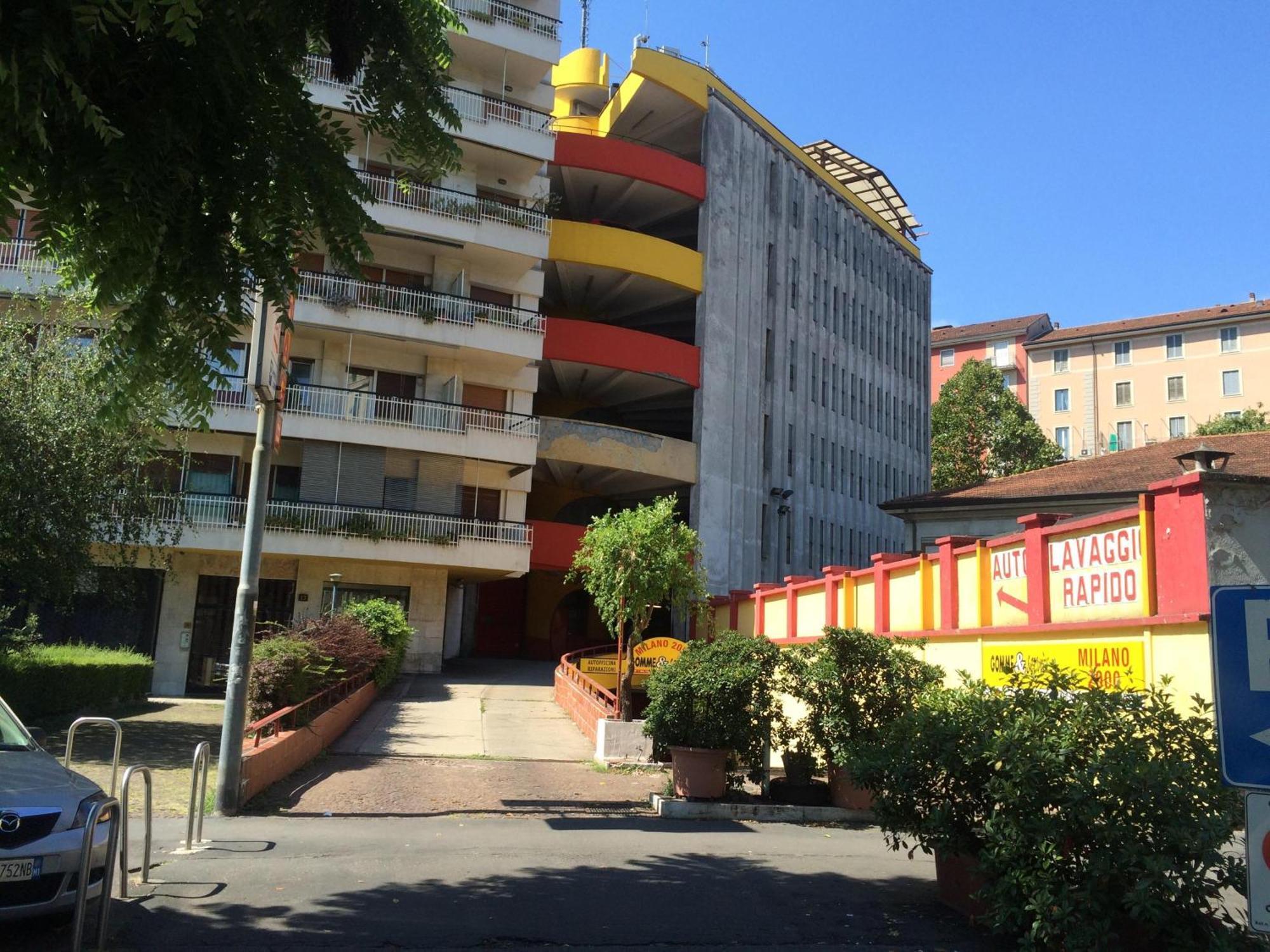 White Ribbon Hotel Milan Bagian luar foto