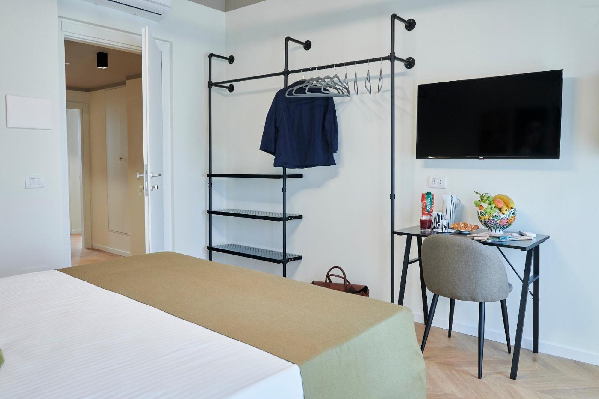 White Ribbon Hotel Milan Bagian luar foto